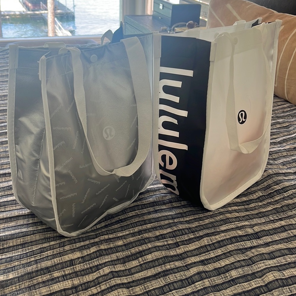 Lululemon athletics reusable shopping bags totes